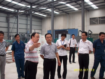 2012.7.12日李國(guó)忠教授到我公司參觀考察、指導(dǎo)工作